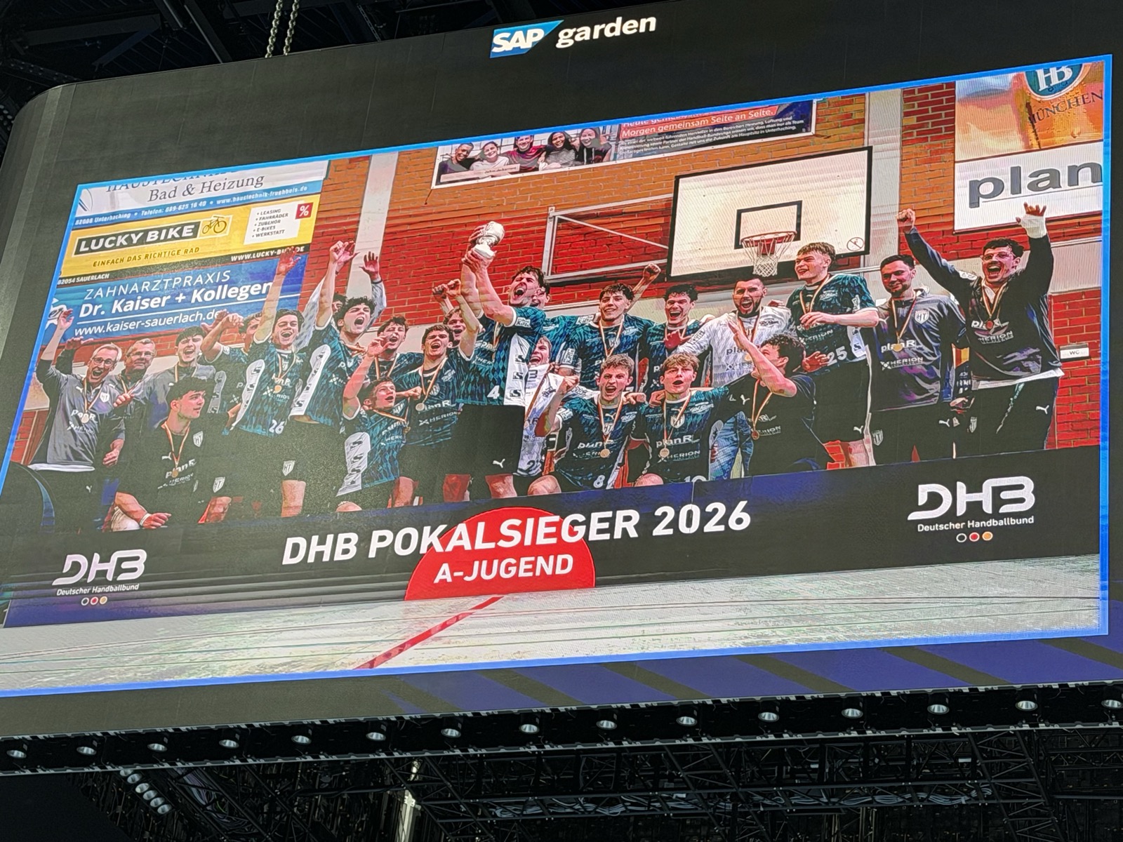 Ehrung Pokalsieger Männliche A-Jugend des HT München